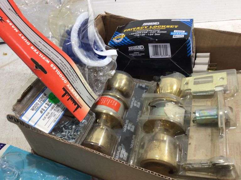 ASSORTED DOORKNOBS Currie Auction Service