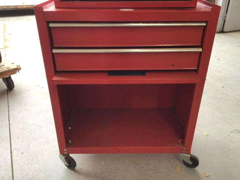 CLARKE TOOL BOX AND TOOL ON WHEELS Currie Auction Service