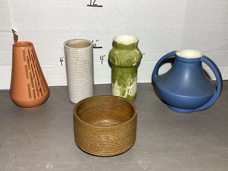 MCCOY POTTERY VASES Currie Auction Service