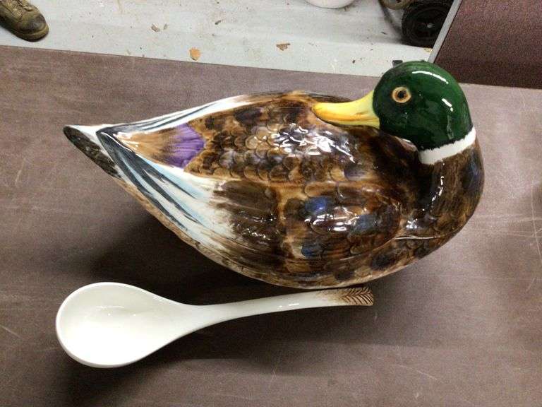 2023 ONLINE AUCTION25 (ALL ITEMS LOCATED AT CURRIE AUCTION HOUSE