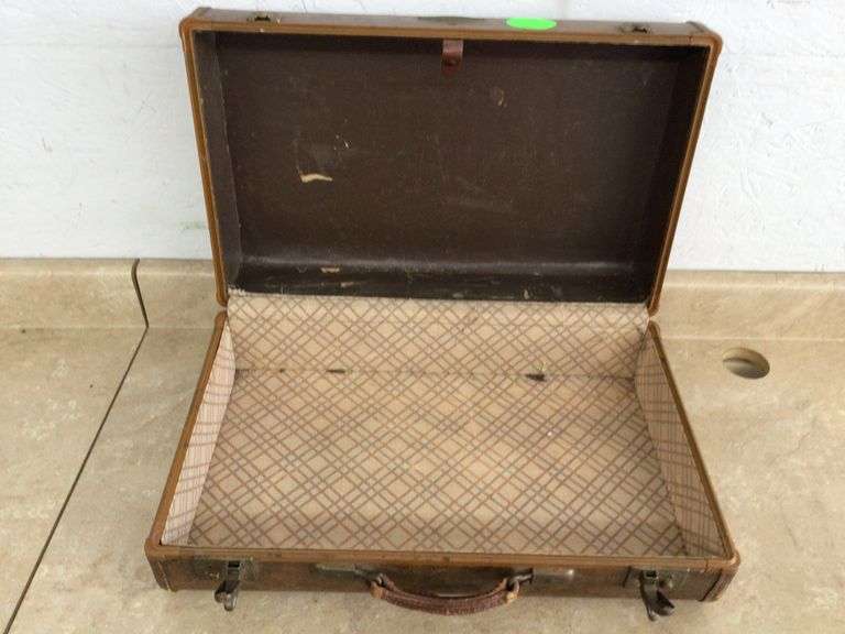 VINTAGE SAMSONITE SUITCASE Currie Auction Service