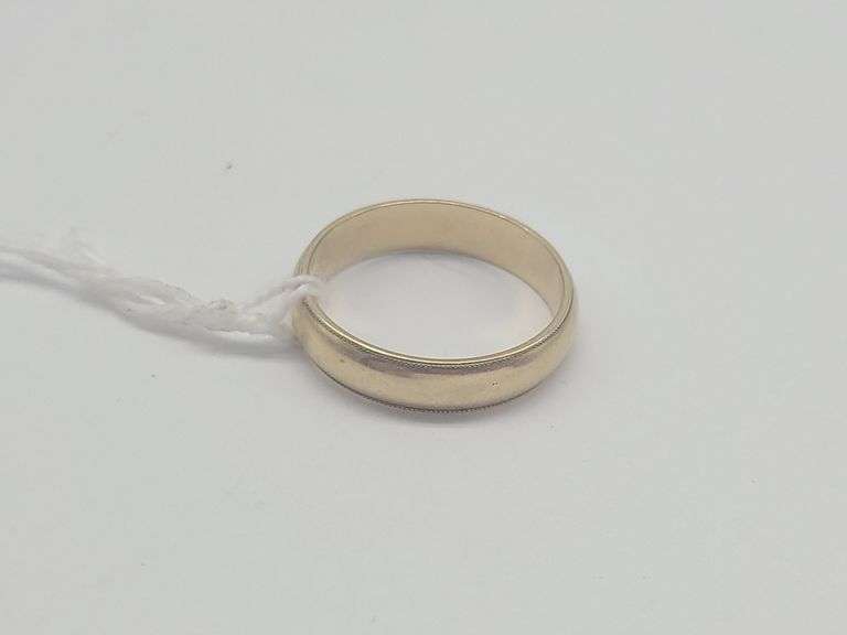 14kt Gold Keepsake Wedding Band/Ring 4.1g Dixon's Auction at Crumpton