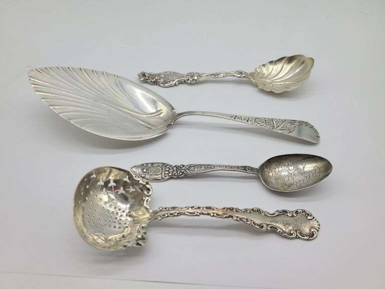 (4) Antique sterling silver serving pieces, 3.7 ozt Dixon's Auction