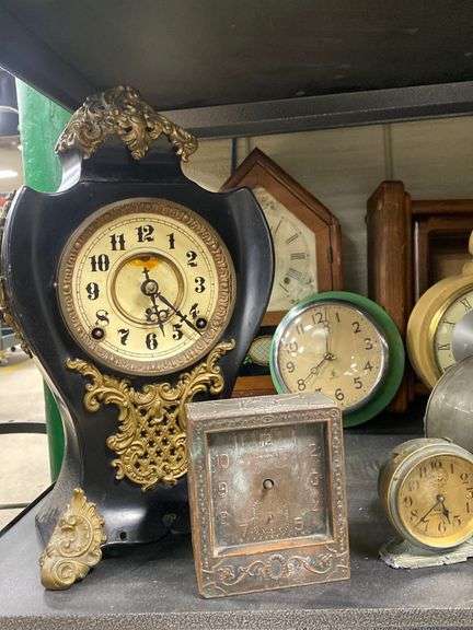 Lot Antique / Vintage Clocks Dixon's