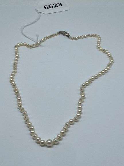 14kt Gold Clasp Pearl Necklace