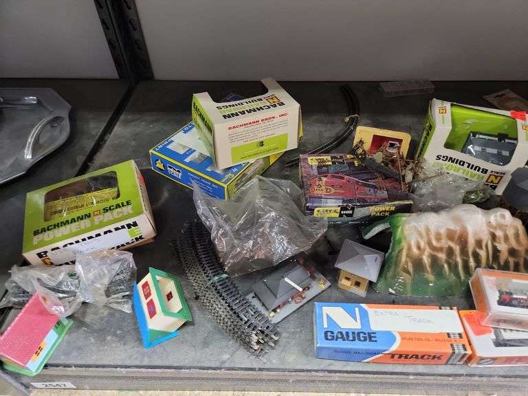 Lot Vintage Model Railroad Supplies Dixon's Auction at Crumpton