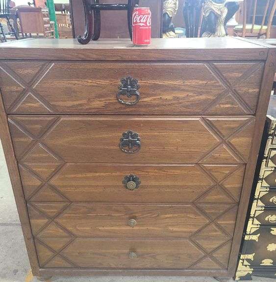 Kroehler MCM oak dresser Dixon's Auction at Crumpton