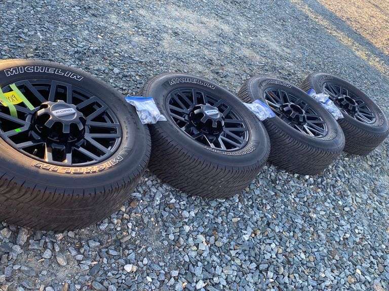 4 Ford F250 wheels and tires Dixon's Auction at Crumpton