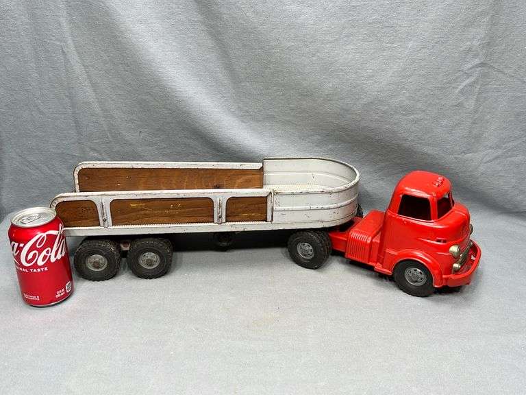 Vintage Wyandotte pressed steel tractor trailer truck toy Dixon's