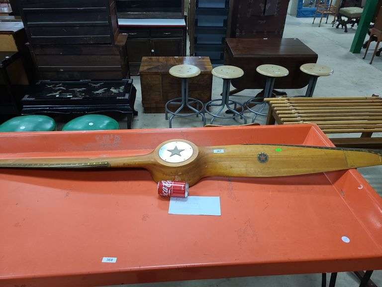 Vintage US Propellers Inc airplane prop Dixon's Auction at Crumpton