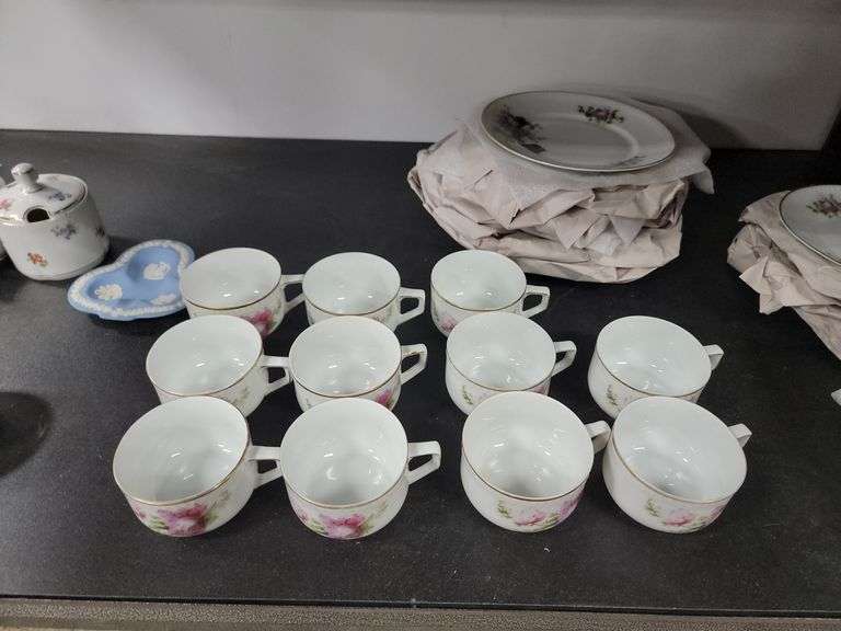 Lot Antique Porcelain China Cups & Saucers Etc Dixon's Auction at Crumpton