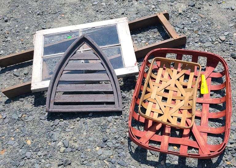 vintage tobacco baskets and primitive lot Dixon's Auction at Crumpton