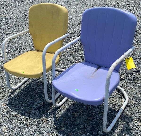 2 vintage patio chairs Dixon's Auction at Crumpton