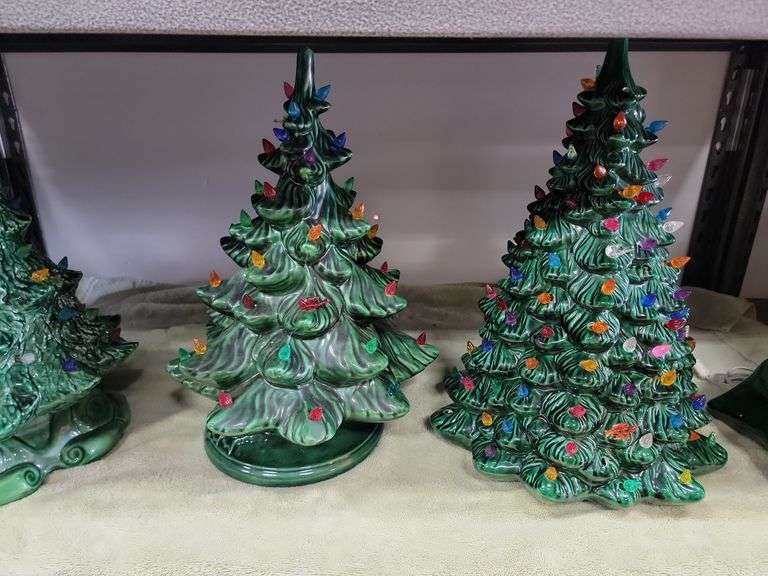 Lot Ceramic Light Up Christmas Trees Dixon's Auction at Crumpton