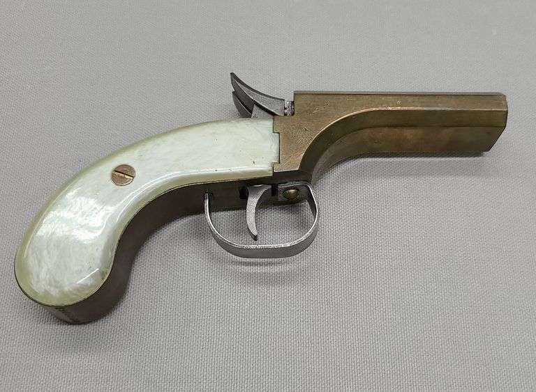 CLASSIC ARMS SNAKE EYES PISTOL OFFERED IN 36 CALIBER Dixon's Auction