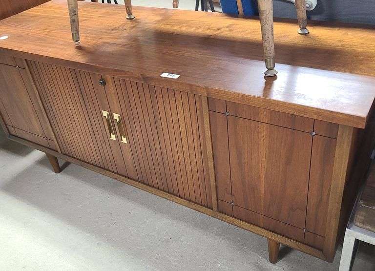 Lane MCM Walnut Cedar Chest Dixon's Auction at Crumpton