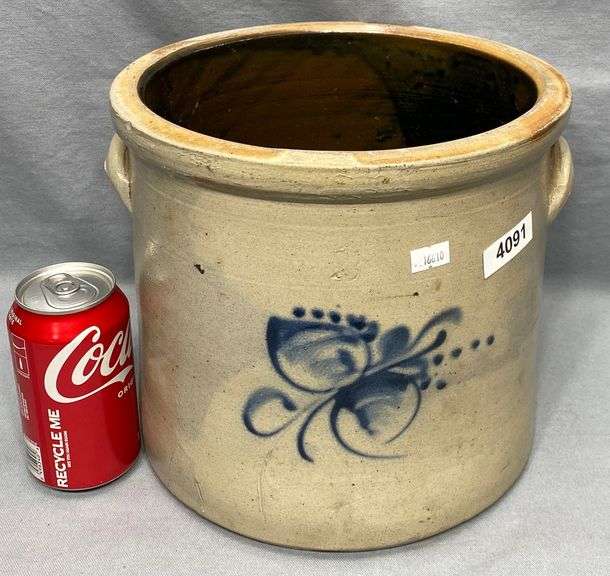 Antique Blue Decorated Stoneware Crock Dixon's Auction at Crumpton