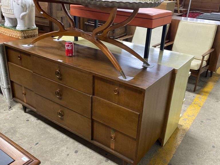 Kroehler MCM Walnut Triple Dresser Credenza Dixon's Auction at Crumpton