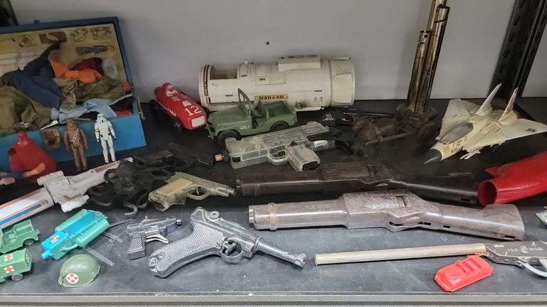 Lot Vintage Toy Guns, Action Figures & Vehicles - Dixon's Auction at ...