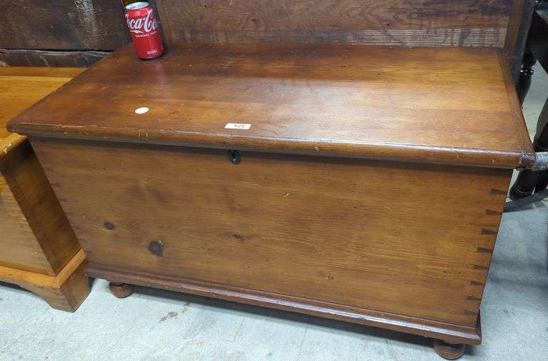 Antique Farmhouse Blanket Chest Dixon's Auction at Crumpton