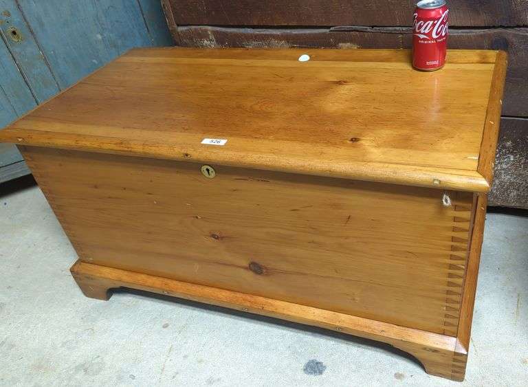 Antique Farmhouse Blanket Chest Dixon's Auction at Crumpton