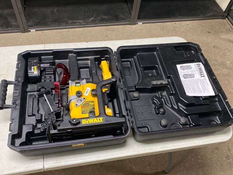 Dewalt Dw073 Cordless Rotary Laser. Dixon's Auction at Crumpton