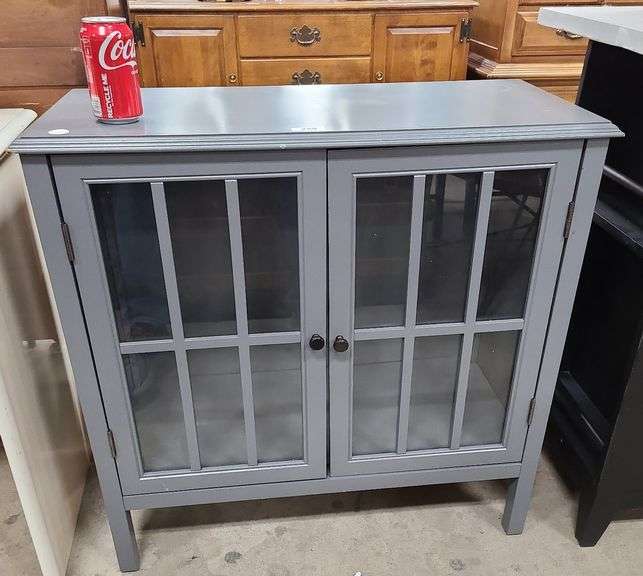 Modern Liquor Marks On Top And Chips Dixon's Auction at Crumpton