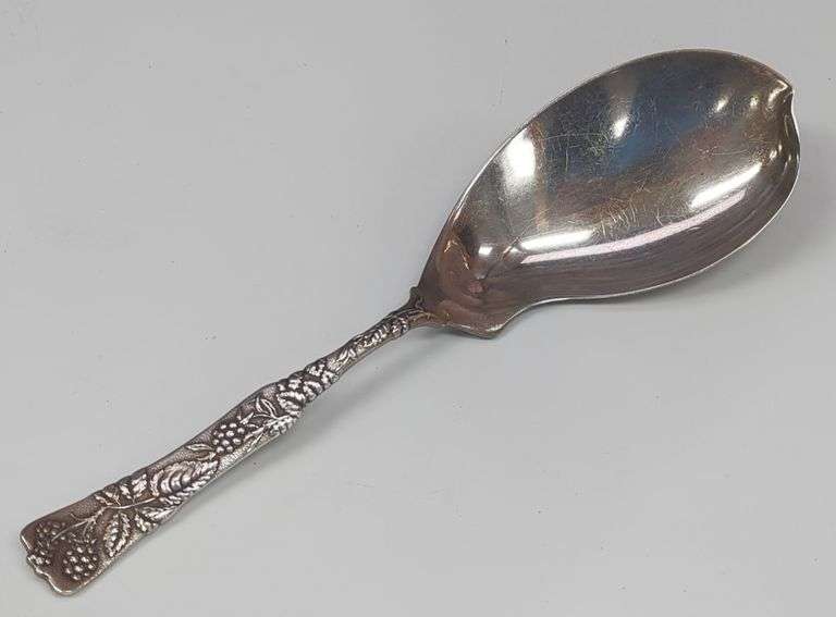 Tiffany Raspberry Vine Pattern Sterling Silver Serving Piece, 3.2 Ozt
