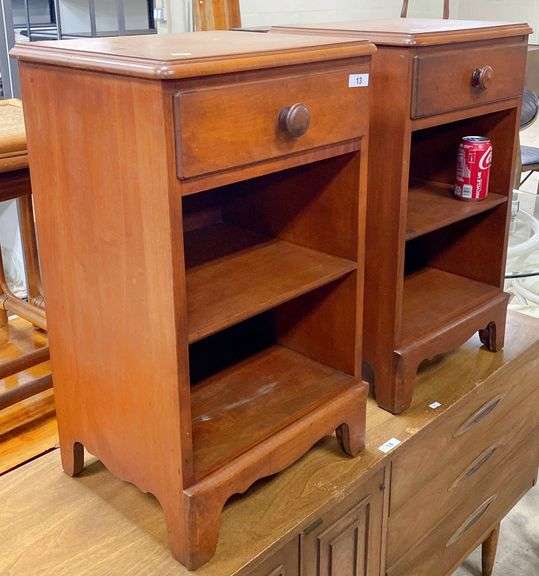 Pair Maple Nightstands Dixon's Auction at Crumpton