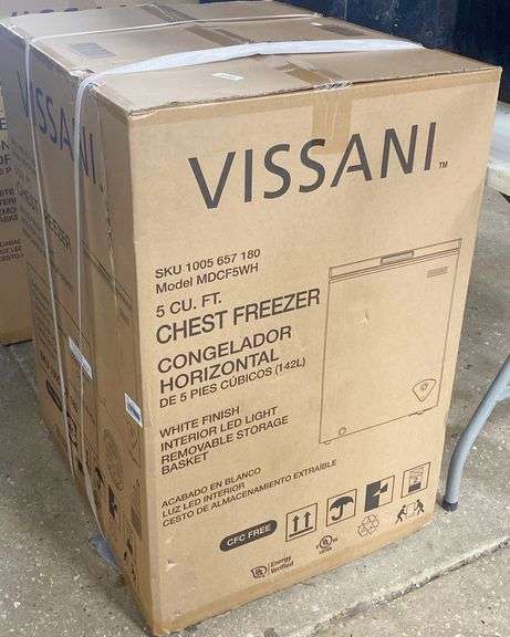 Vissani 5 Cubic Foot Chest Freezer Model Mdcf5Wh. New In Box, Damage To