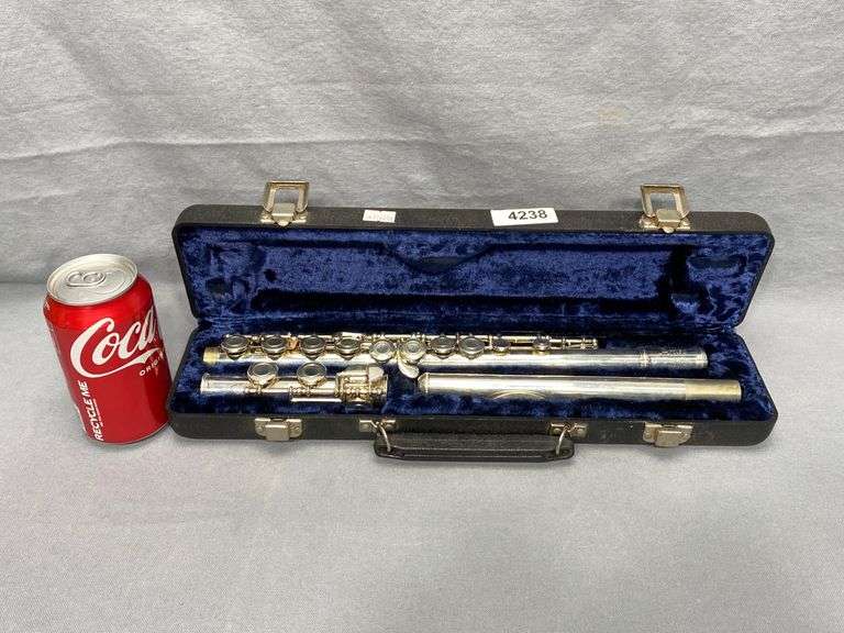 Artley Flute W/ Case Dixon's Auction at Crumpton