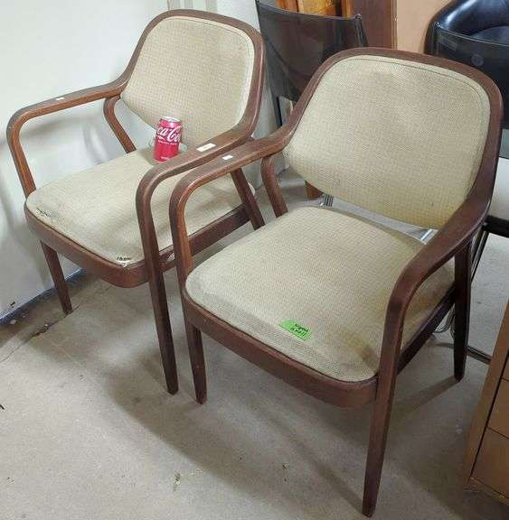 Pair Knoll Bentwood Armchairs Dixon's Auction at Crumpton