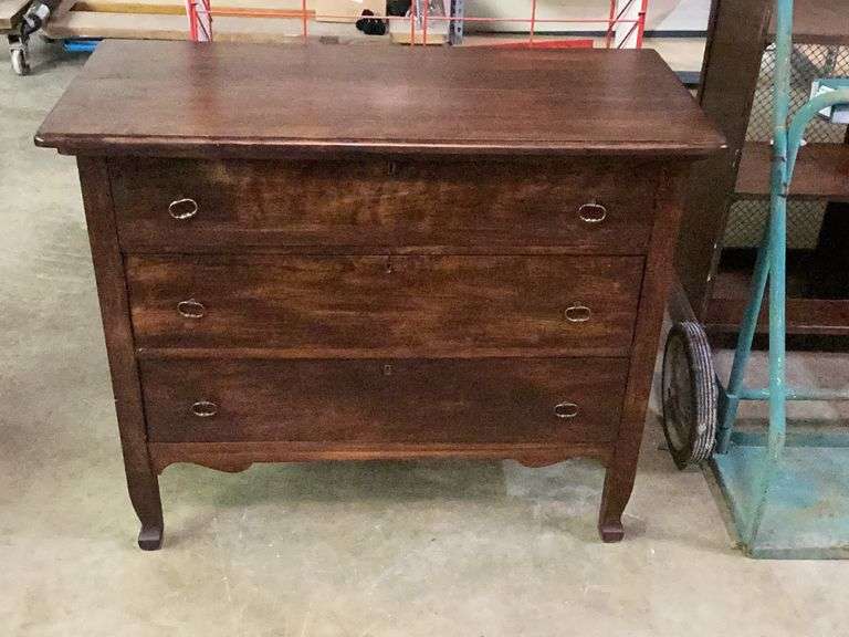 Antique dresser three drawers Diamond G Auctioneers