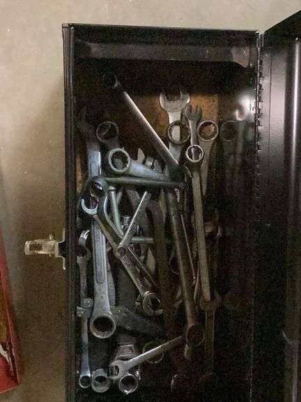 Craftsman Metal tool box with contents