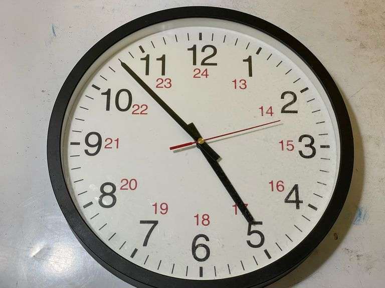 Wall Clock Delaware Auction Center