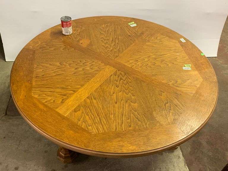 Oak Round Table Delaware Auction Center