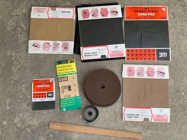 Assorted Sandpaper and Sanding Discs Delaware Auction Center