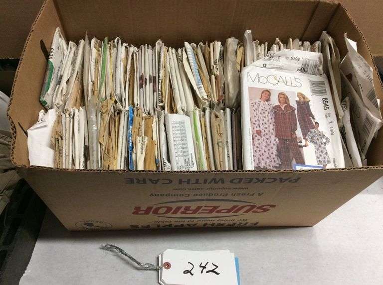 Sewing Pattern Lot - Duck Soup Auctions