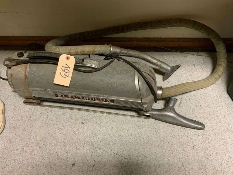 Electrolux canister vacuum in working condition • Vintage • Metal • 1st