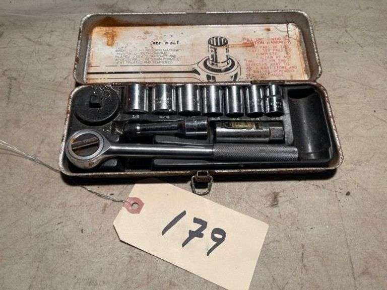 Socket set • Garage Duck Soup Auctions