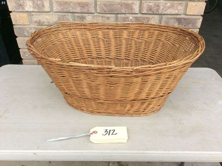 Lg Wicker Laundry Basket Duck Soup Auctions