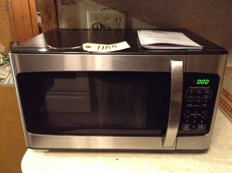 Microwave, Hamilton Beach. 1000 Watts. Works Duck Soup Auctions