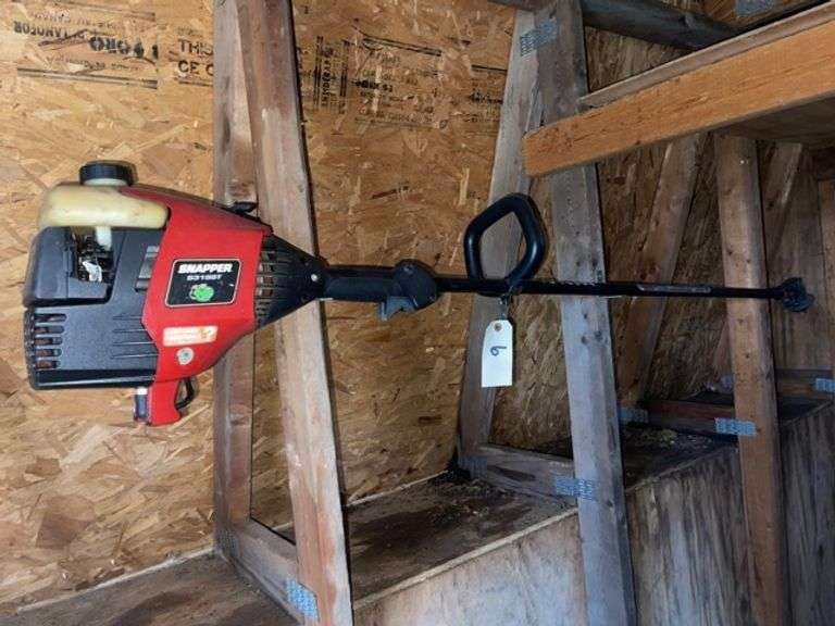 Snapper S31SST weed whacker (no gas has compression) • Shed Duck Soup Auctions