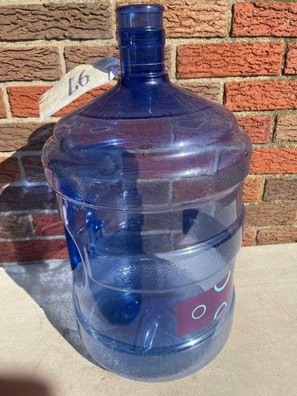 5 Gallon Water Jug Plastic Garage Duck Soup Auctions