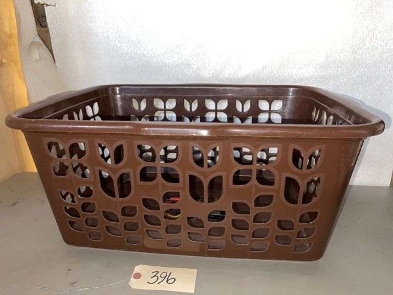 Laundry basket • Warehouse Duck Soup Auctions