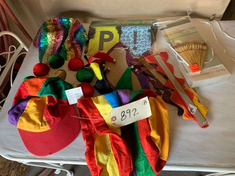 Party supplies • Warehouse Duck Soup Auctions