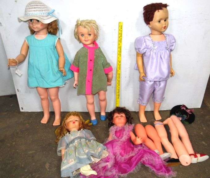 Dolls & Parts Dunker Auction