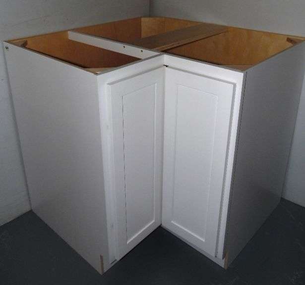 White Corner Base Dunker Auction