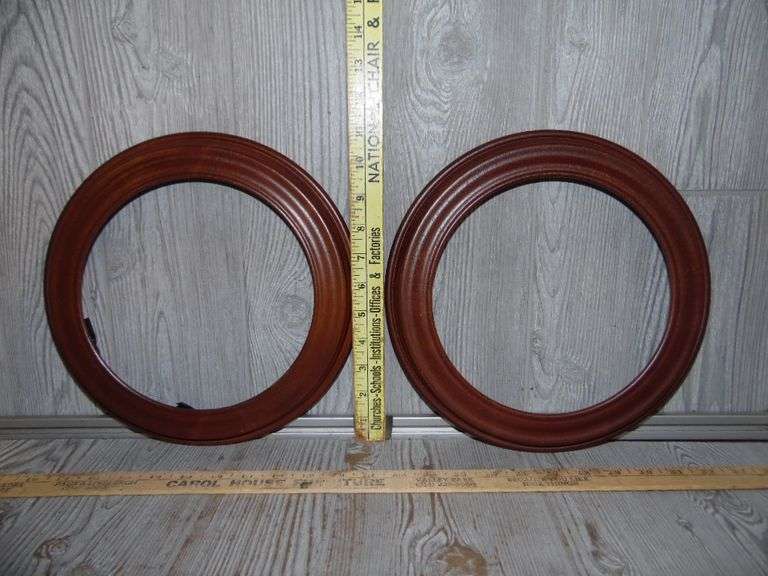 Collector Plates, Frames & Hangers Dunker Auction