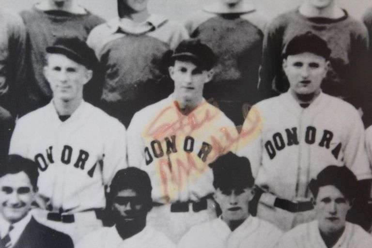 Donora High School Baseball Team Photo with Stan Musial Signature